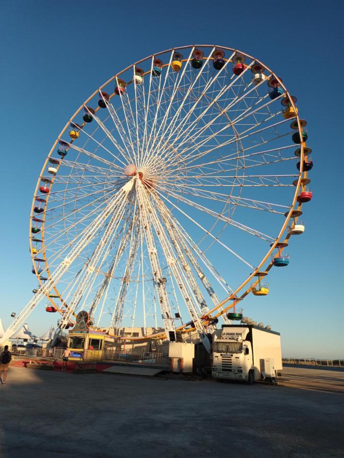 Le Victoria'S Beach Barcares - Parking Prive - Direct Plage - 5 Minutes A Pied Du Lydia - 3 Personnes Ле-Баркарес Екстер'єр фото